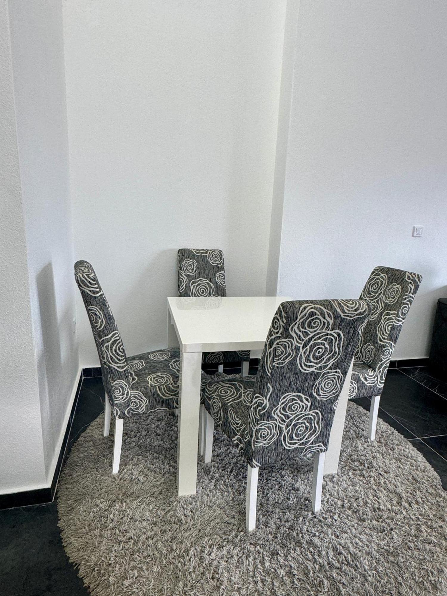 Becir Appartement *